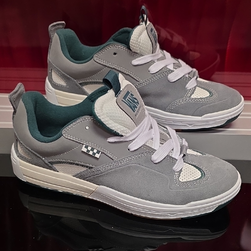 Vans Skate Mixxa Green Grey Low Top Sneakers Men’s Men's 12 Women's 13.5